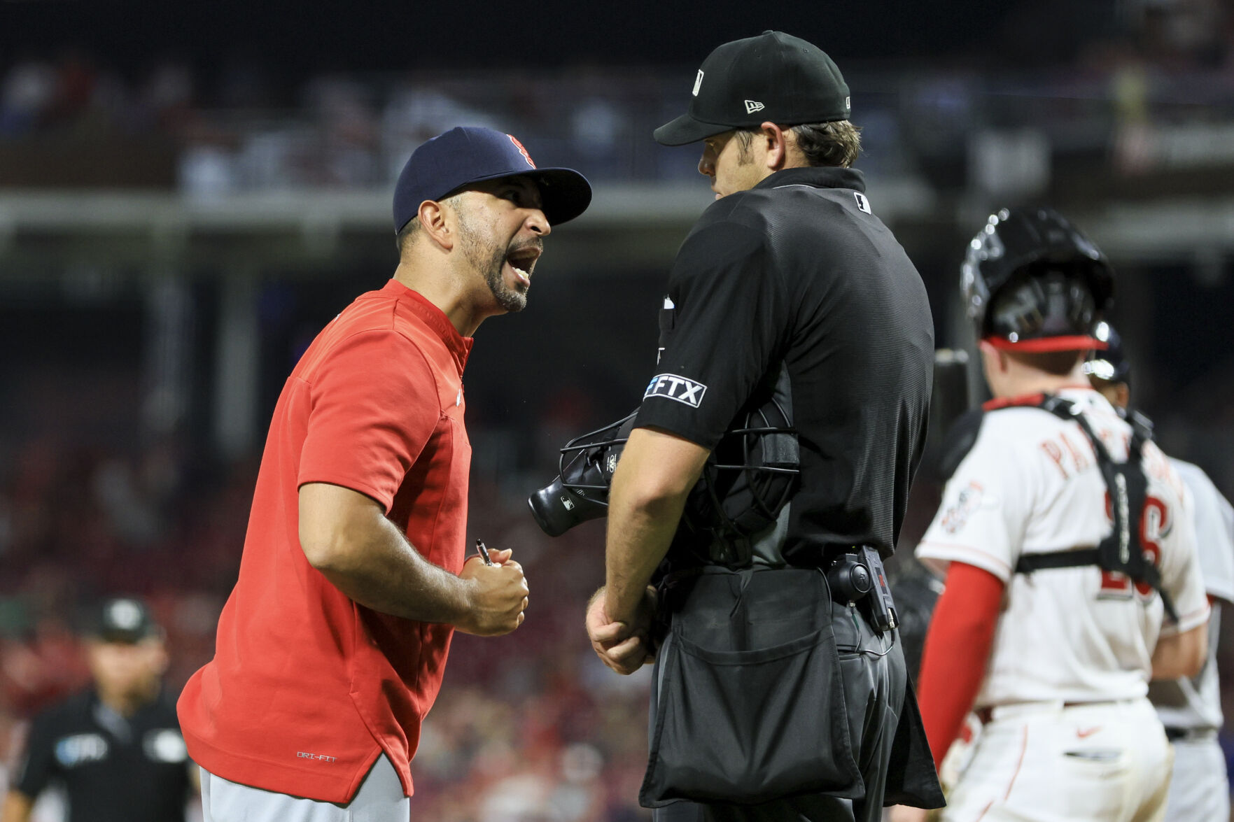 カージナルスのアダムウェインライトは、レッズパークを次のように説明しています